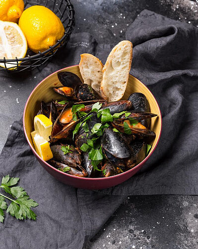 Мидии в соусе