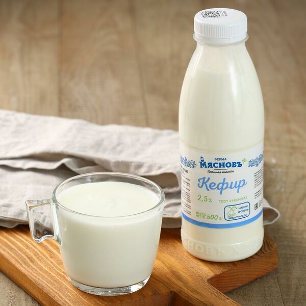 Кефир 2,5% гост МясновЪ Ферма