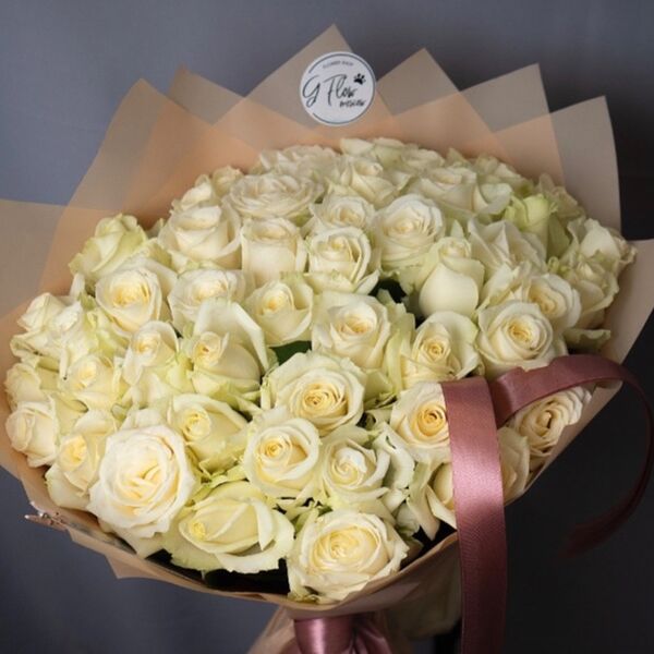 Букет из 51 белой розы