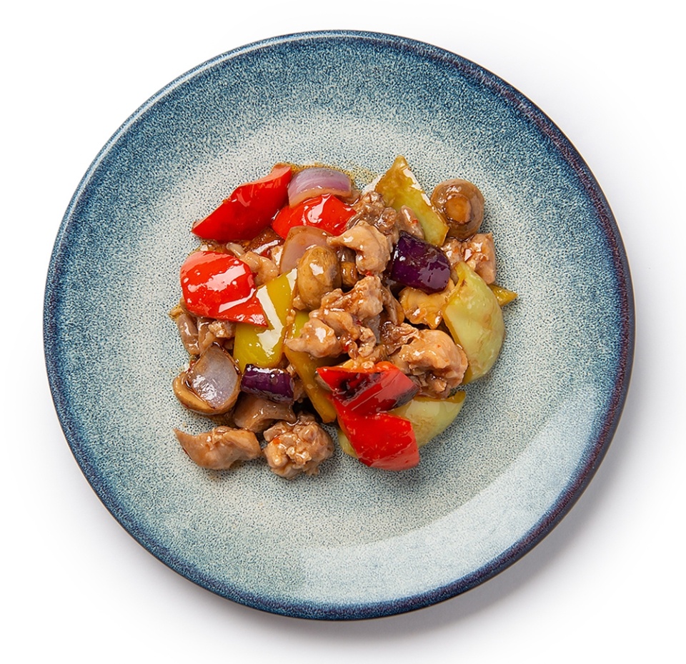 

Курица в кисло-сладком соусе с овощами 280 г