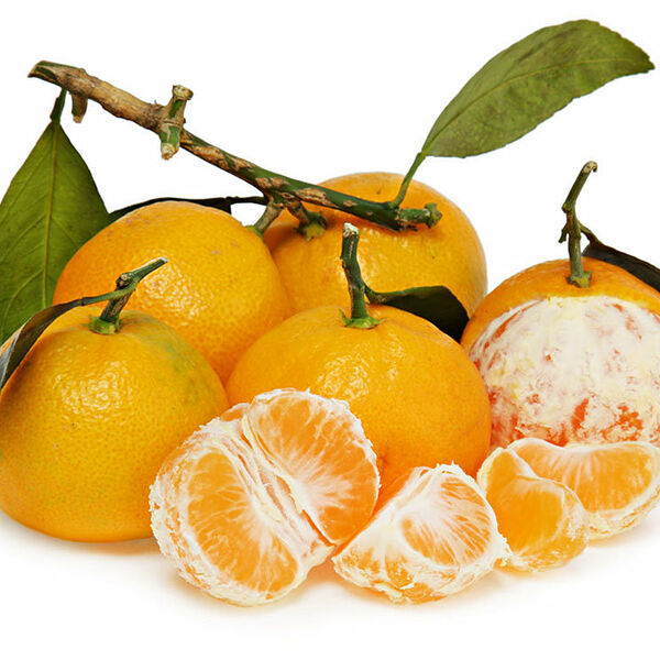 Мандарин с листочком