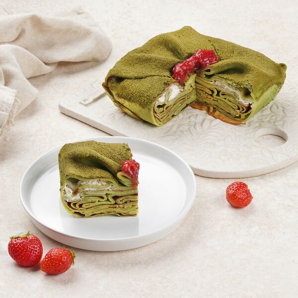 Торт Матча С Клубникой блинный, 400г