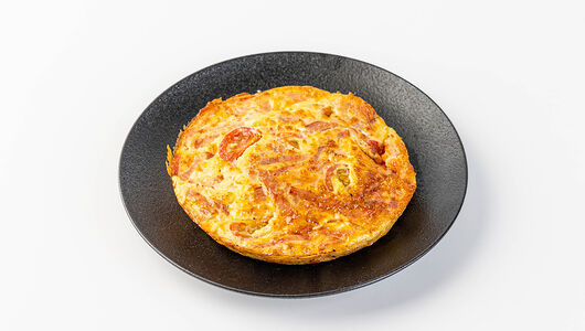 Омлет с беконом и ветчиной