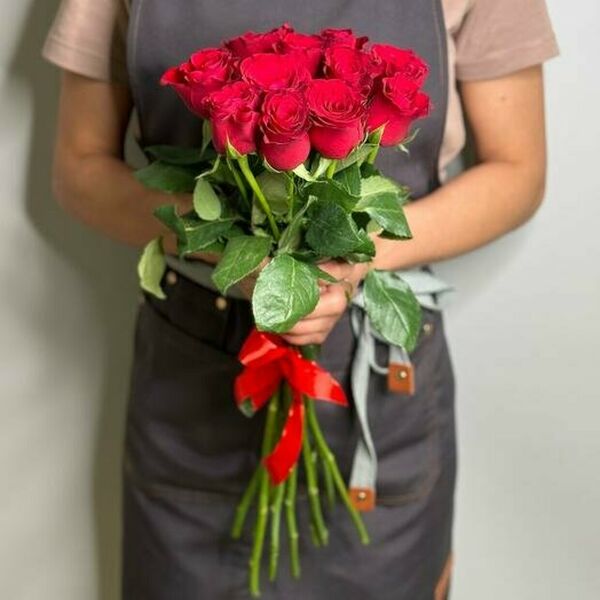 Красные розы 11 шт 50 см