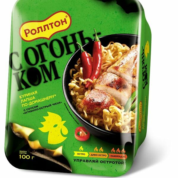 Лапша по-домашнему Роллтон Куриная с соусом Огненно-острый чили,100г