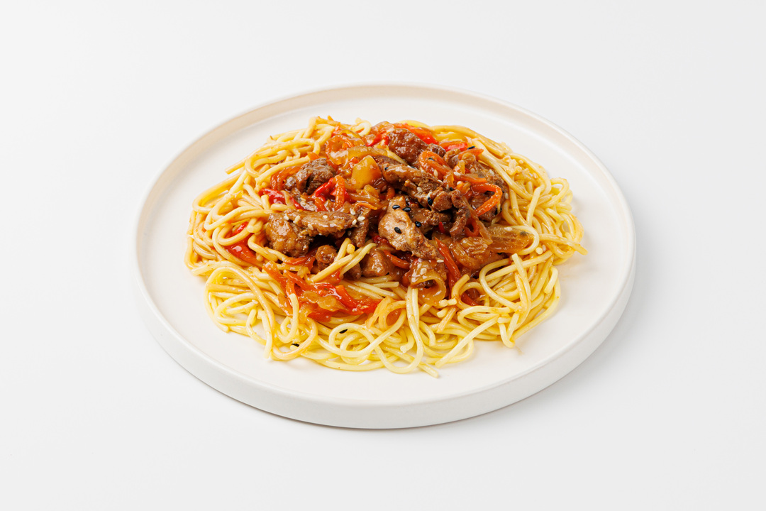 

Вок рамен с курицей ВкусВилл в апельсиново-имбирном соусе 270 г