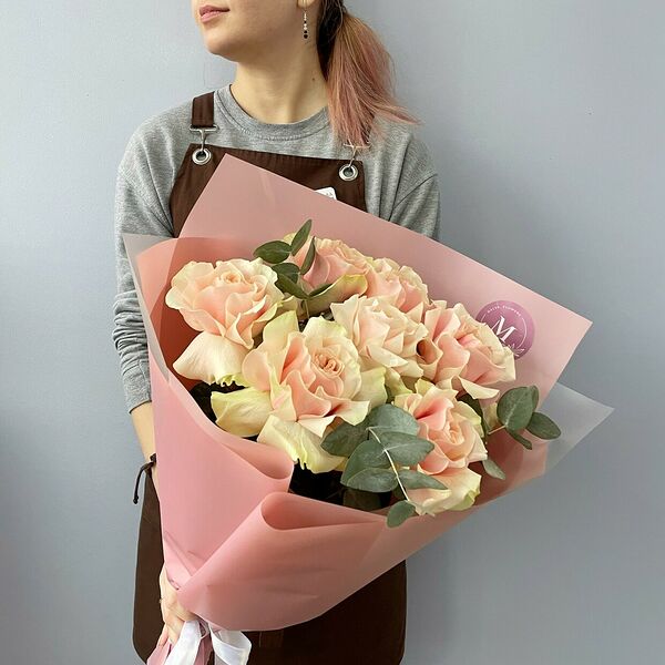 Французские розы в эффектном букете