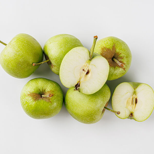Яблоко молодое Белый налив