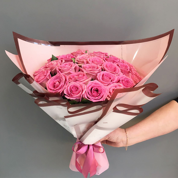 Букет 27 розовых роз 60см