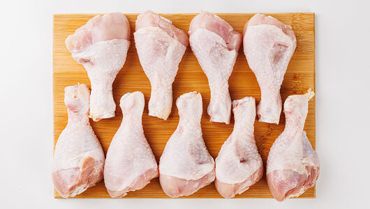 Голень цыпленка на зерновом откорме