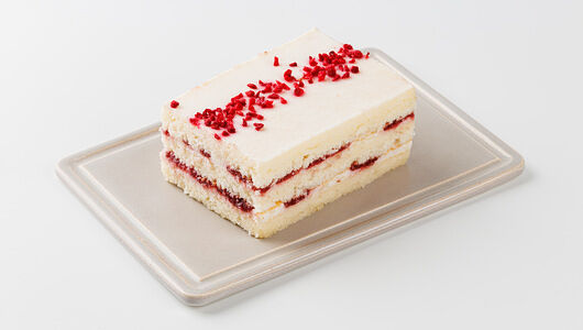 Торт-мини Сметанный с малиной и клубникой 200г