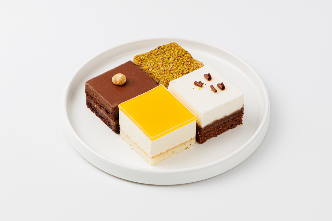 

Ассорти пирожных ВкусВилл 4 вкуса 240 г