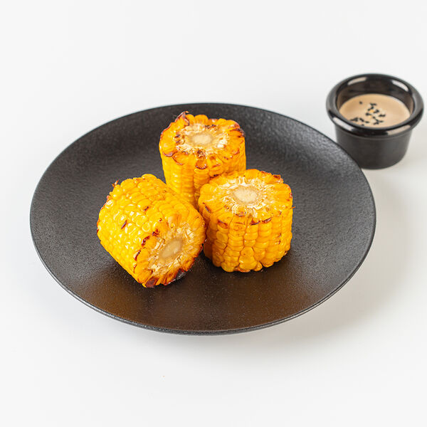 Кукуруза гриль с соусом