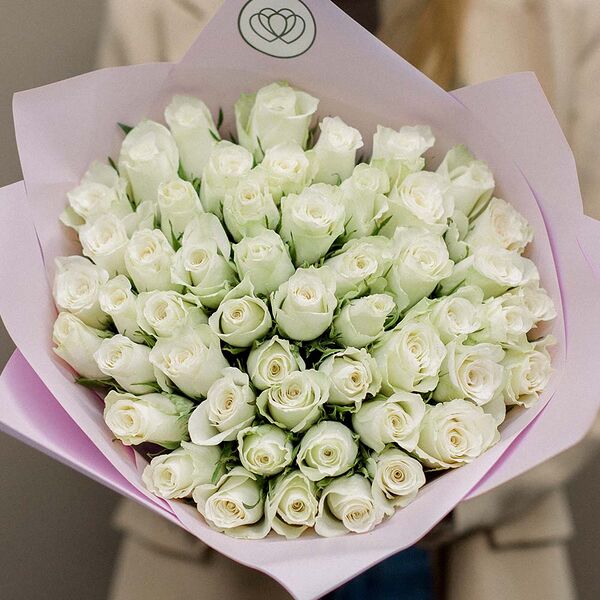 Букет из 51 белой розы 40 см (Кения)