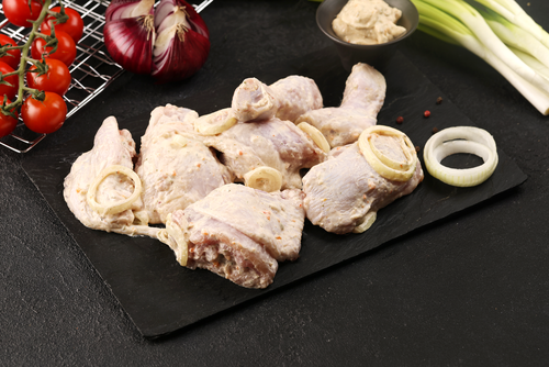 

Шашлык из куриных окорочков ЛЕНТА FRESH в майонезе, весовой