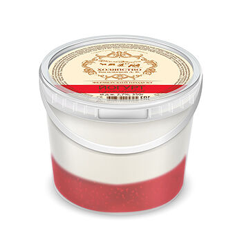 Йогурт Хозяйство Васильевой А.В. с земляникой 2.7%