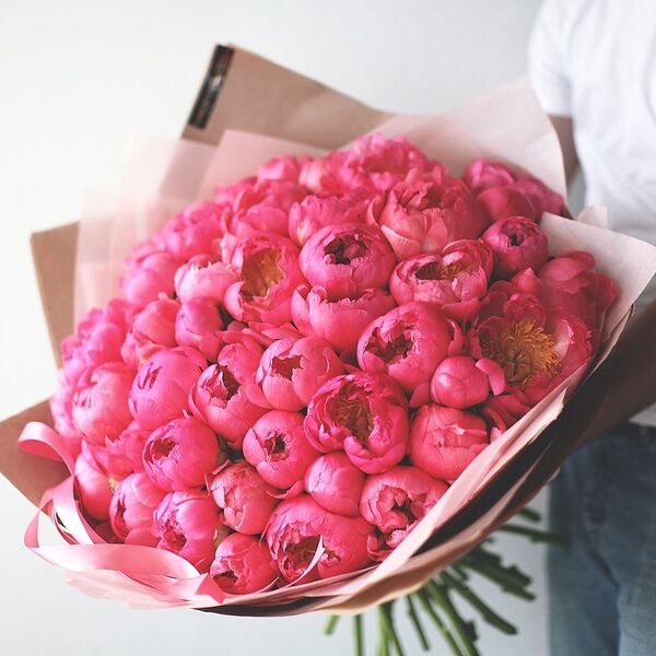 Букет из Коралловых пионов