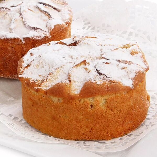 Шарлотка с яблоками от шеф-пекаря