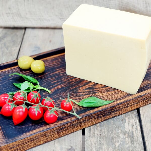 Сыр черный принц из топленого молока