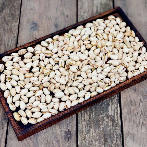 Фисташки сырые в скорлупе