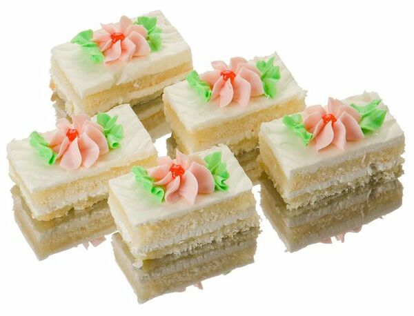 Пирожное Золотой Колос Бисквитно-нарезное с кремом сливочным, 144 г