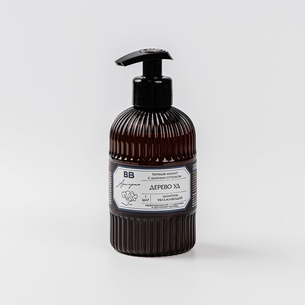Шампунь парфюмированный увлажняющий для всех типов волос Дерево уд, 300 мл