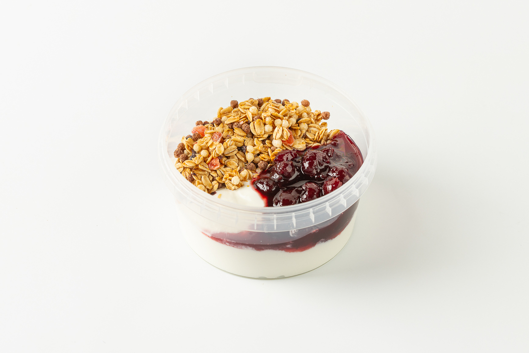 

Парфе-гранола с греческим йогуртом и вишневым вареньем 330 г