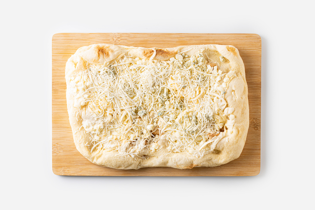 

Пицца римская "4 сыра" классическая, зам.(Продукт замороженный)