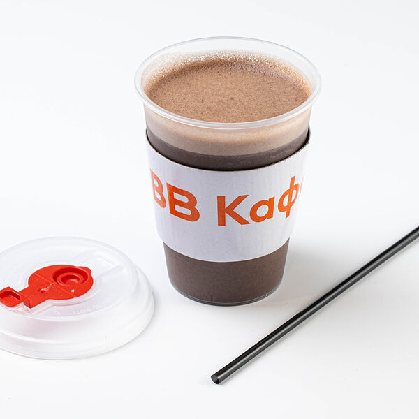 Какао 0,3 на фундучном молоке, кафе