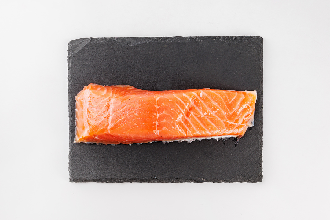 

Семга Вкусвилл слабосоленая филе-кусок 180 г