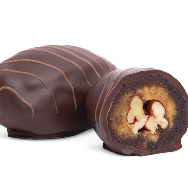 Финики в темном шоколаде с пеканом