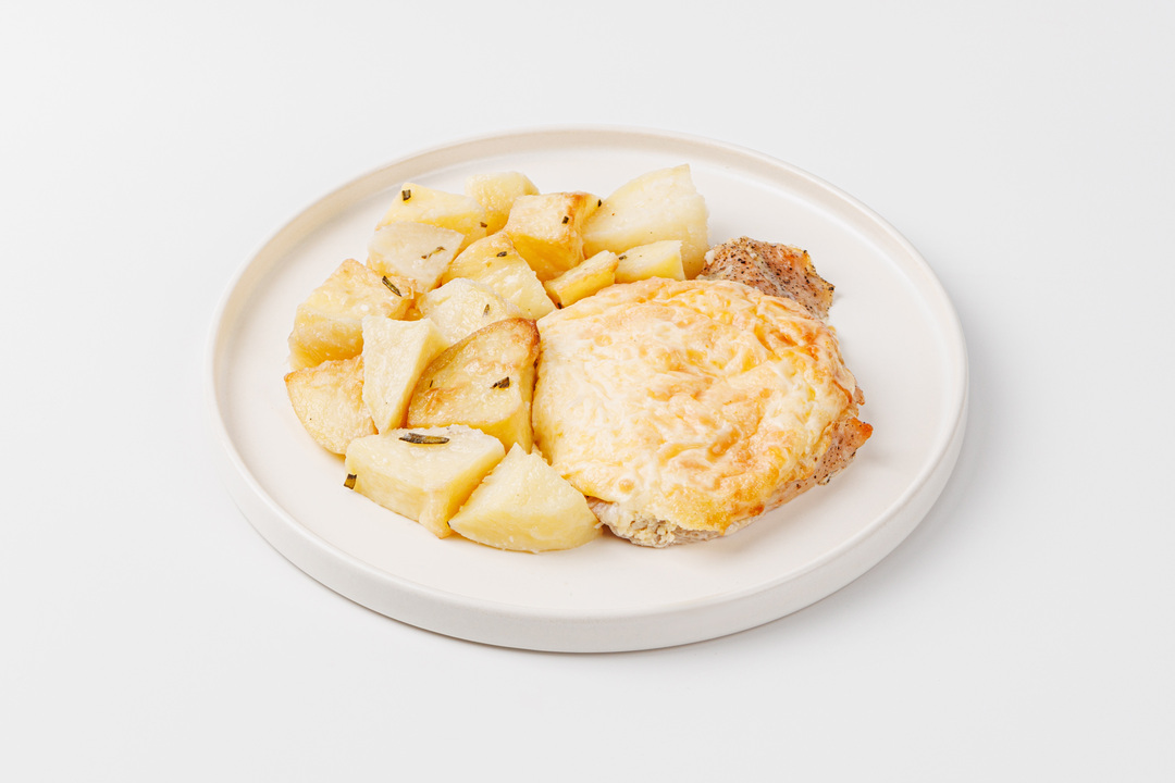 

Мясо по-французски ВкусВилл с печеным картофелем 250 г