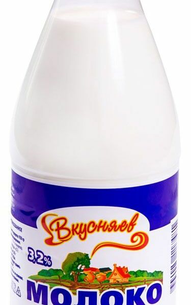 Молоко Вкусняев пастеризованное, 3.2%