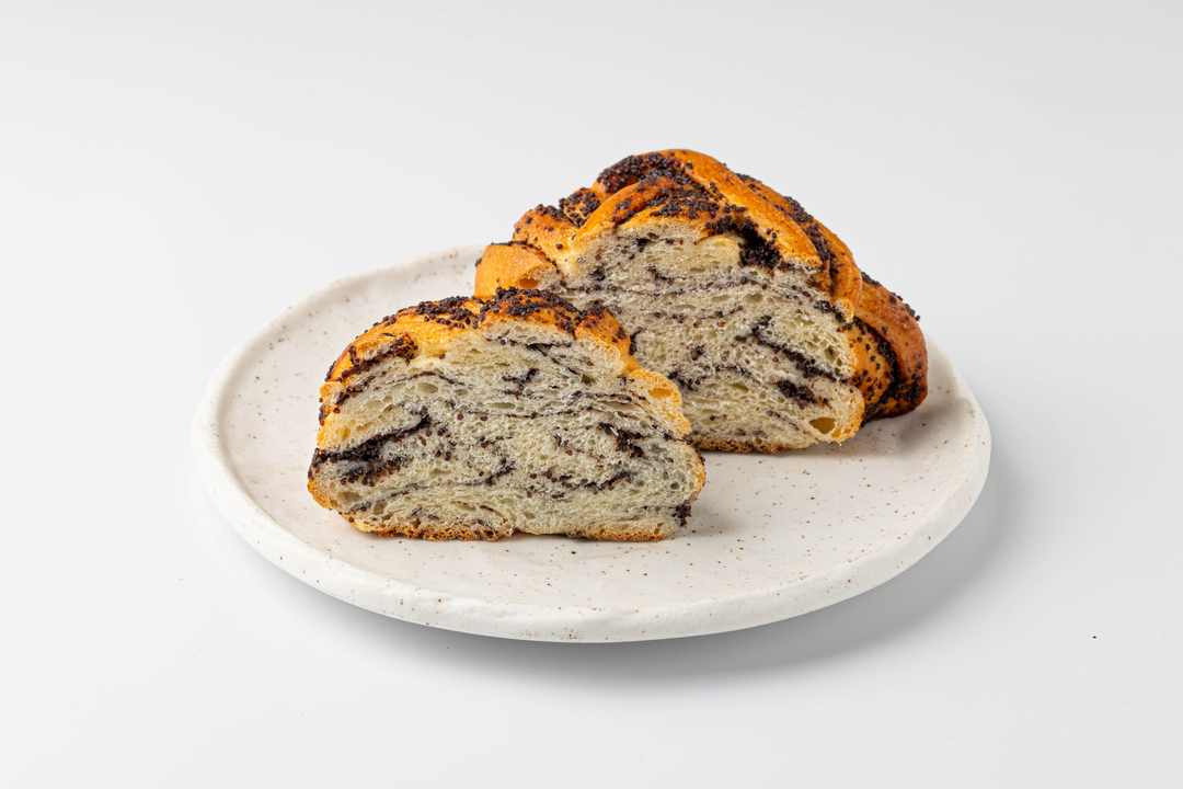 

Плетенка с маком