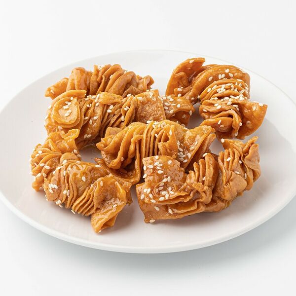 Хворост медовый с кунжутом