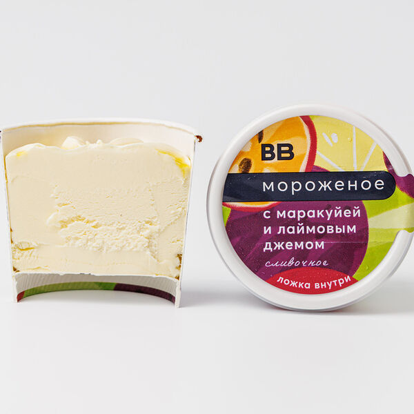 Мороженое сливочное с маракуйей и лаймовым джемом 