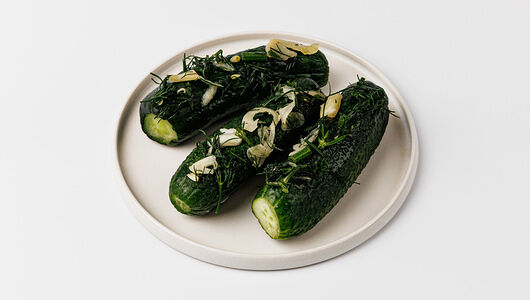 Огурцы малосольные, кафе