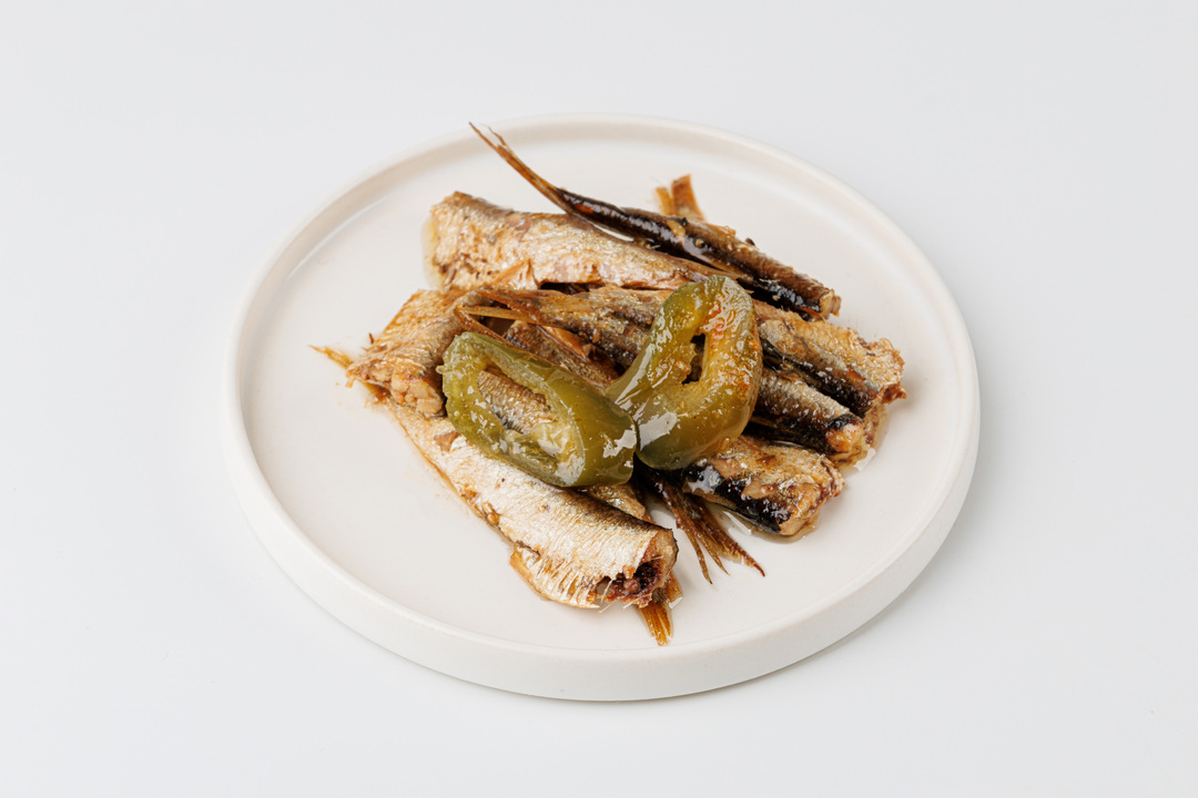 

Шпроты Вкусные консервы в масле с халапеньо 160 г