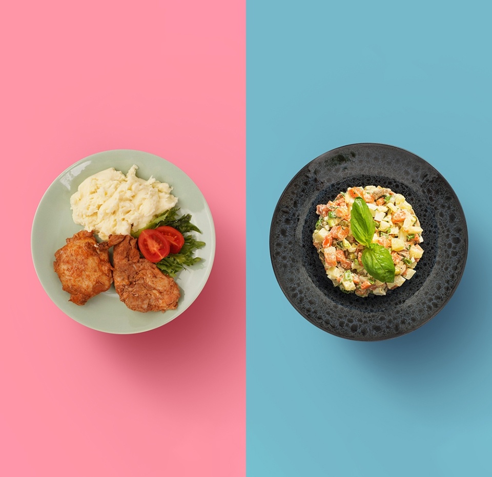 

Салат с шампиньонами 220 гр + Бедро куриное с картофельным пюре 270г, Россия
