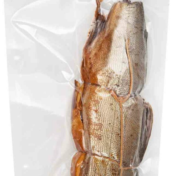Горбуша горячего копчения, тушка в вакуумной упаковке