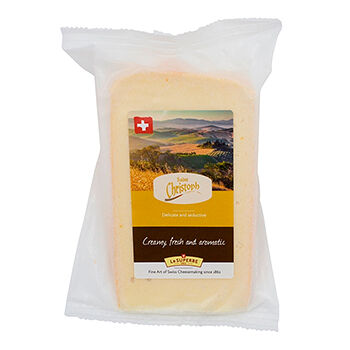 Сыр Сан-Кристоф 57% LeSuperbe 200г