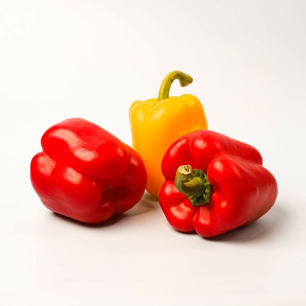 Перец красный и желтый