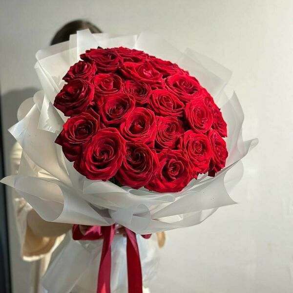 Розы красные 25шт в букете