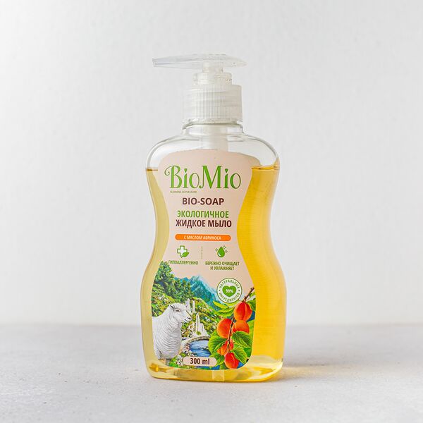 Мыло жидкое для рук BioMio Экос маслом абрикоса, 300 мл