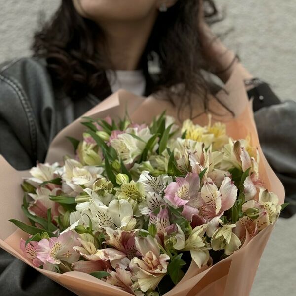 Монобукет из альстромерии