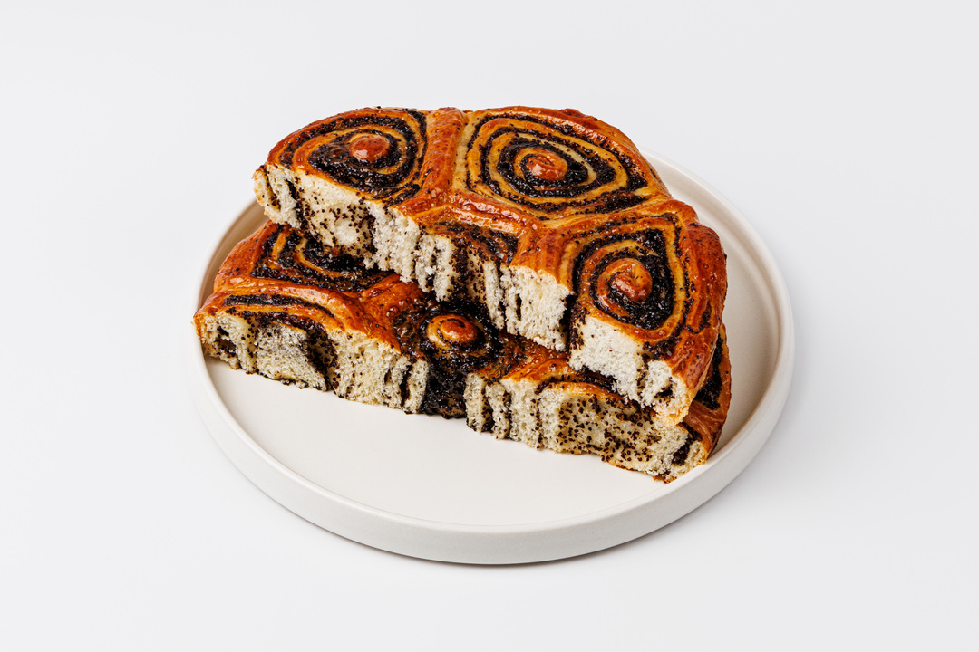 

Булочка ВкусВилл Ромашка семейная с маком 230 г