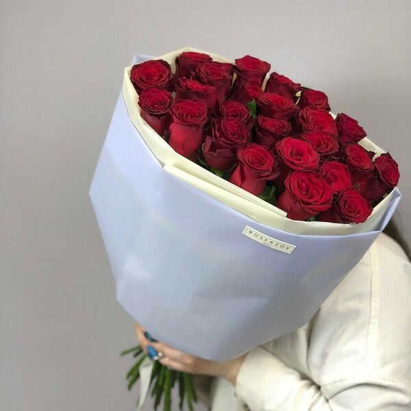 25 красных роз