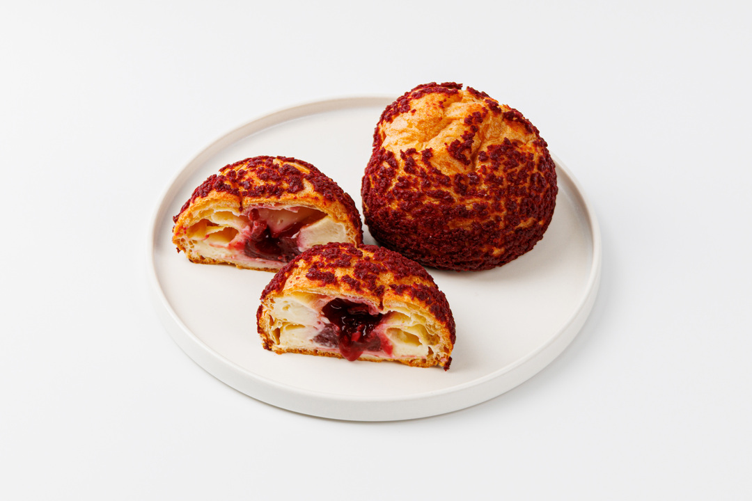 

Пирожное ВкусВилл Шу с вишней 2 шт. 160 г