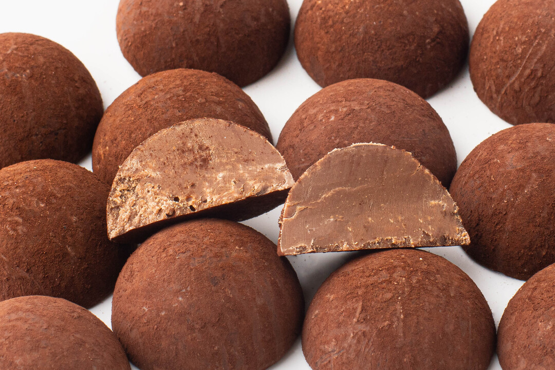 

Конфеты трюфельные молочные в какао-обсыпке