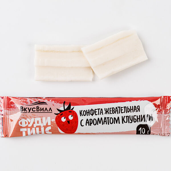 Конфета жевательная с ароматом клубники